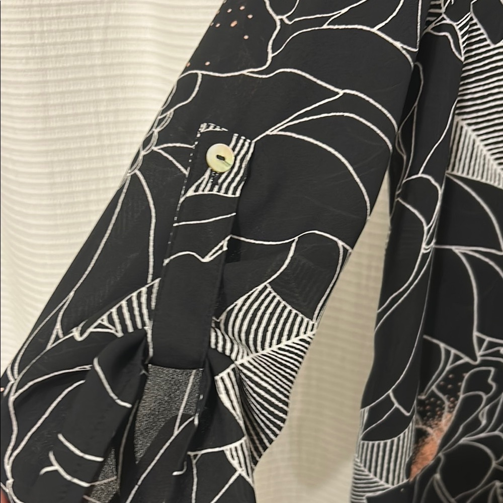 Black Gibson Latimer Blouse with Mandarin Collar - Picture 5 of 8